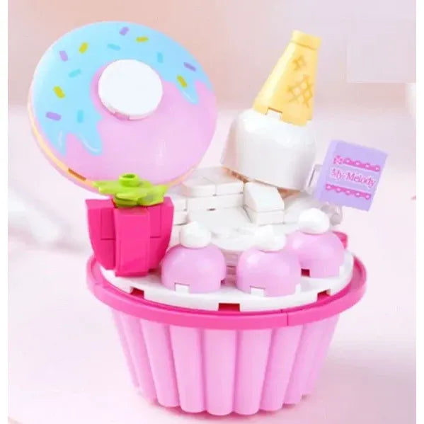 Set Bloques De Construcción Keeppley Hello Kitty Y Amigos 102 My Melody Strawberry Cupcake 9415