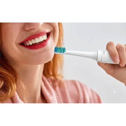 Cepillo De Dientes Eléctrico Recargable + 4 Repuestos Blanco